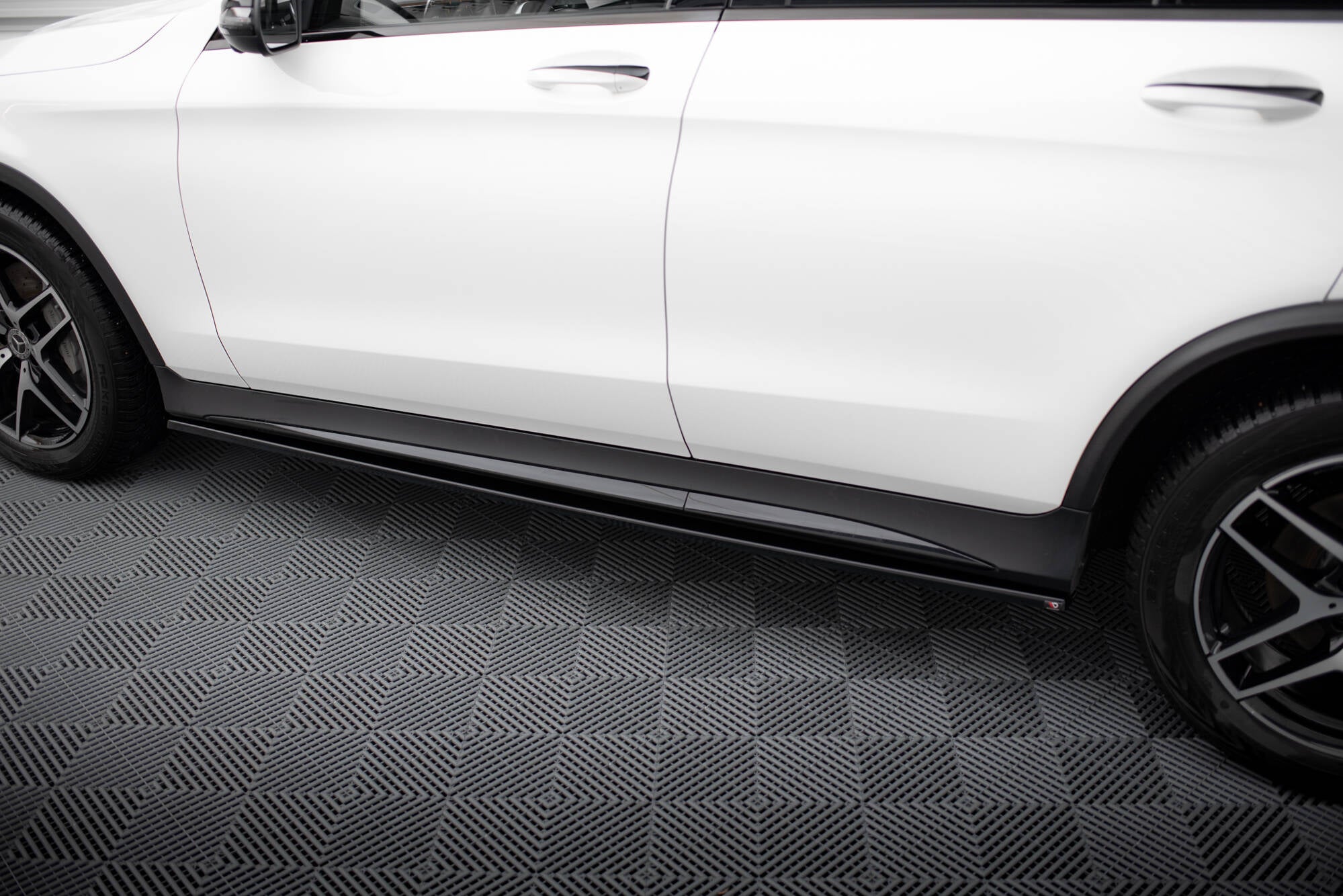 Seitenschweller Mercedes-Benz GLC Coupe AMG-Line C253 V.3