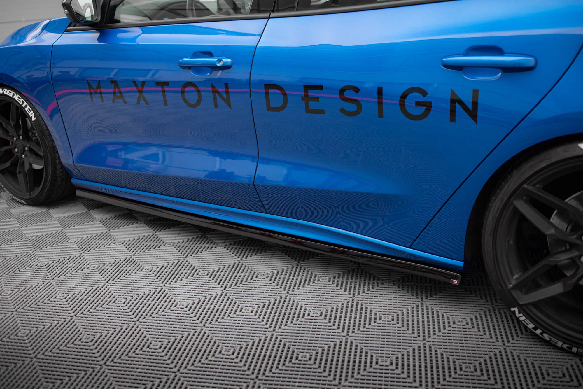 Seitenschweller V.5 Ford Focus ST / ST-Line Mk4