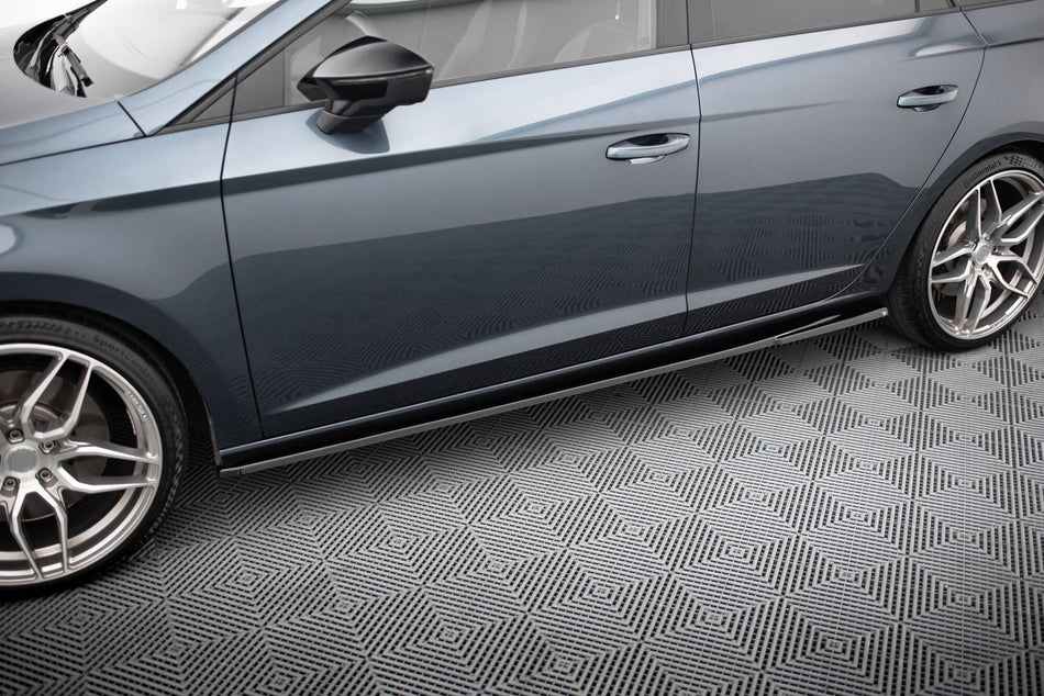 Seitenschweller V.5 Seat Leon Cupra / FR Mk3 / Mk3 Facelift