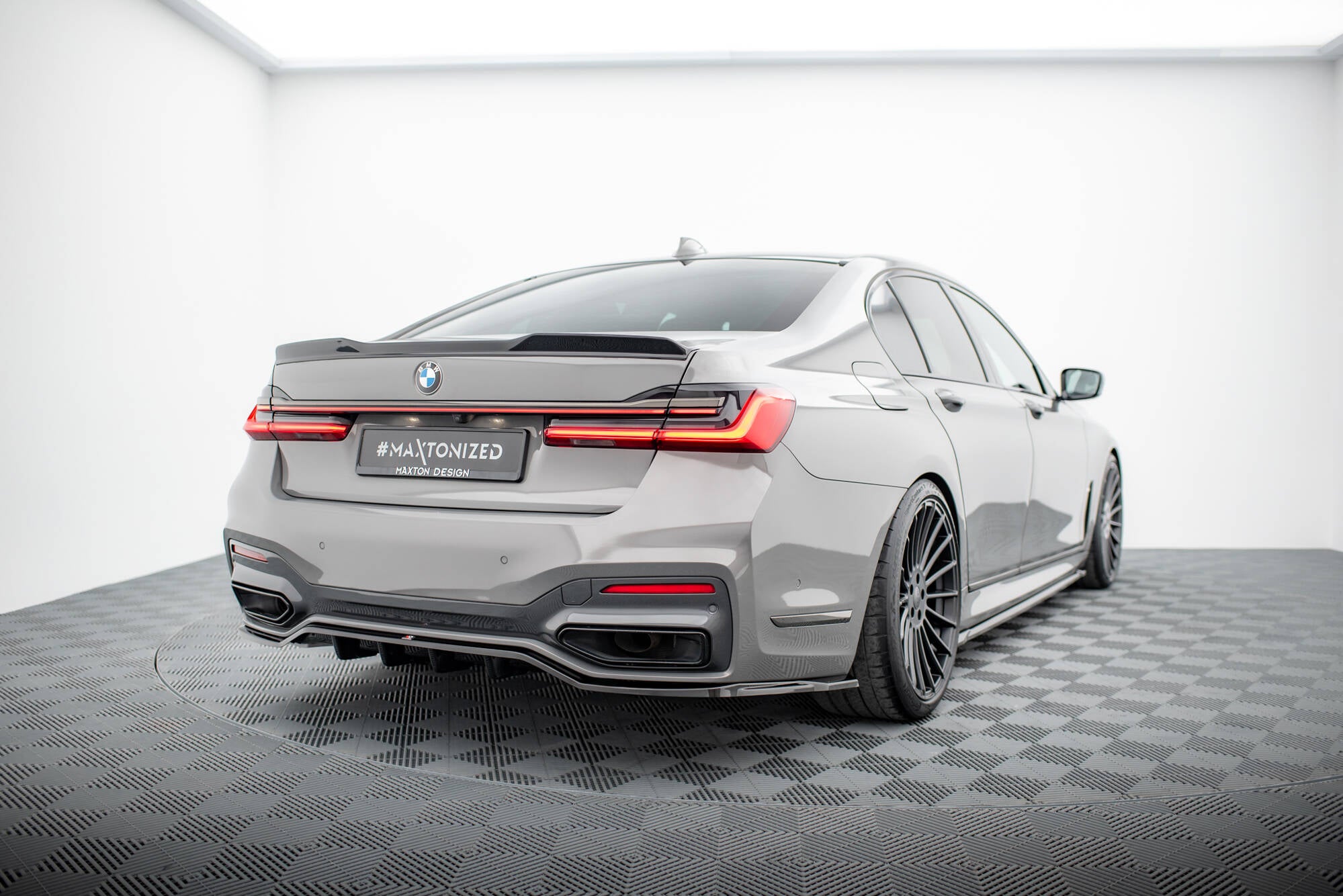 Unterer Heck Spoiler 3D BMW 7 G11 / G12