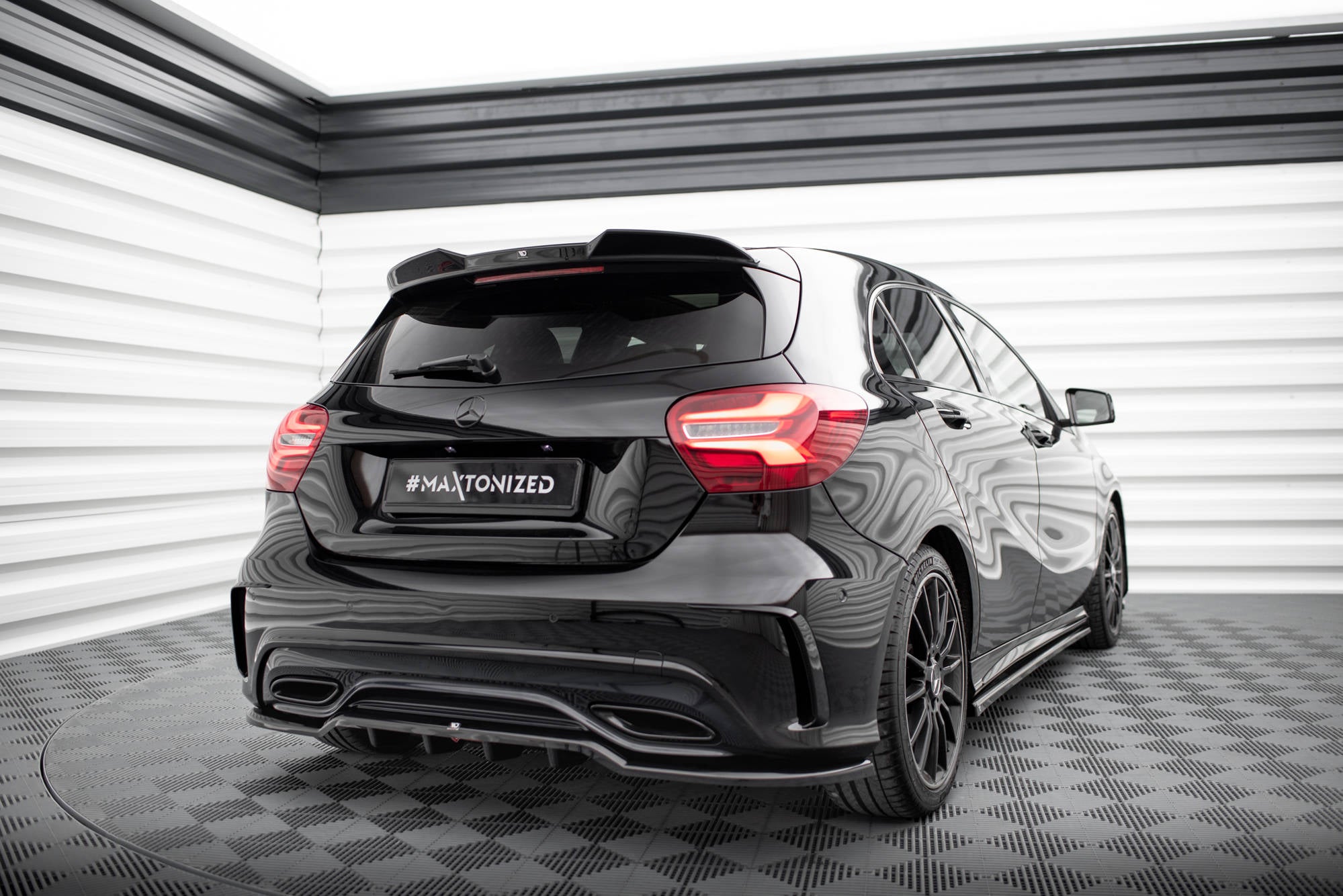 Unterer Heck Spoiler 3D Mercedes-Benz A AMG-Line W176 Facelift