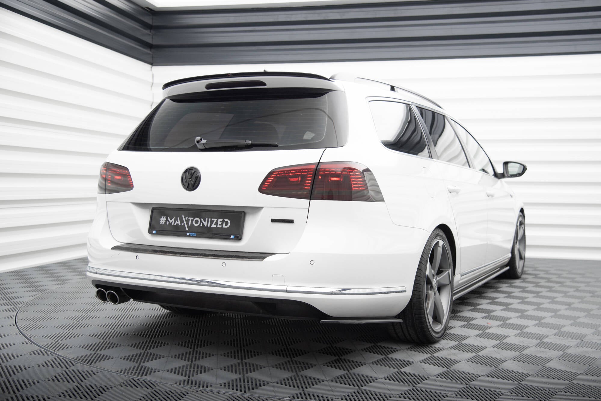 Unterer Heck Spoiler Volkswagen Passat Variant B7