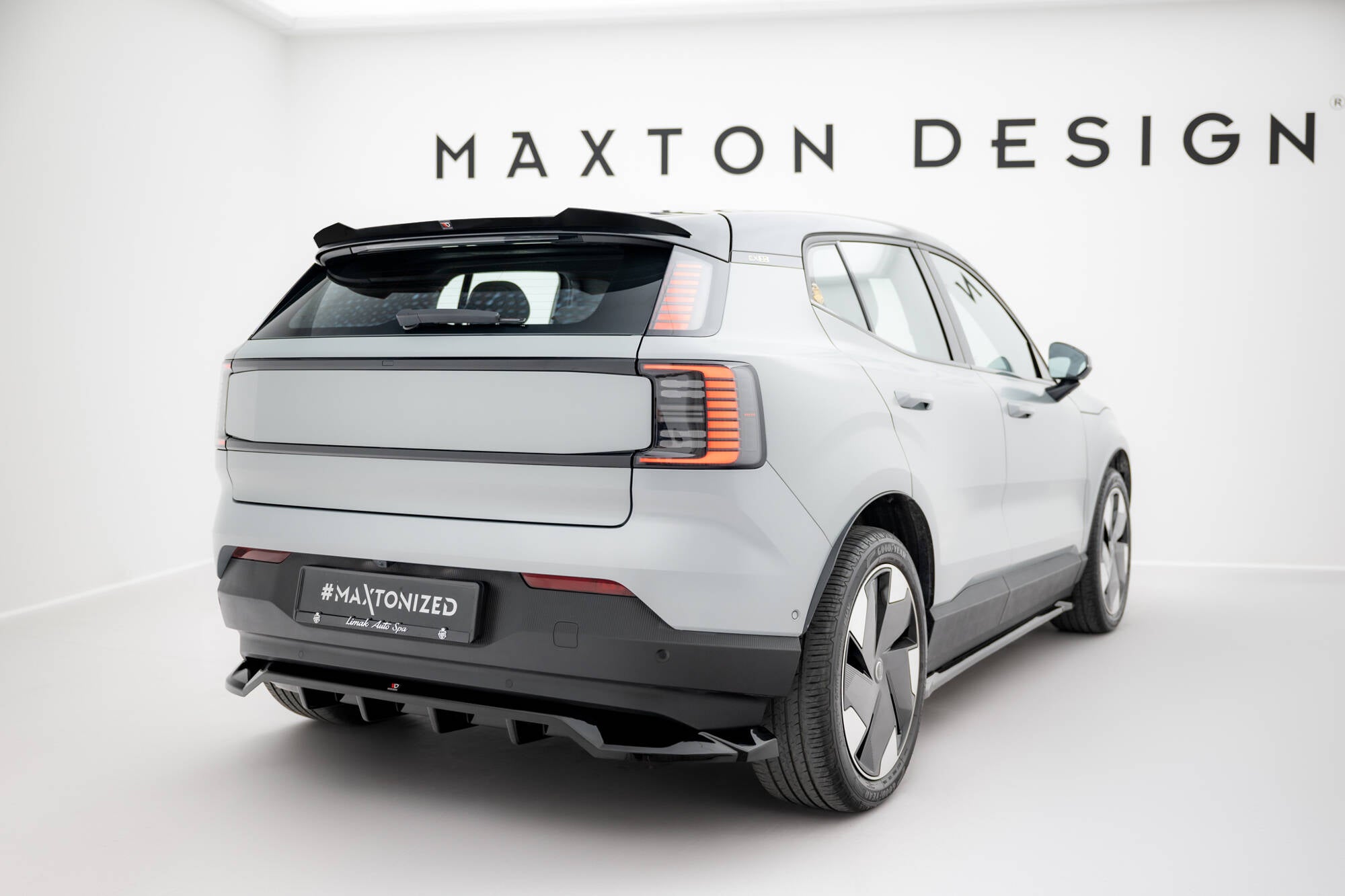 Unterer Heck Spoiler Volvo EX30 MK1