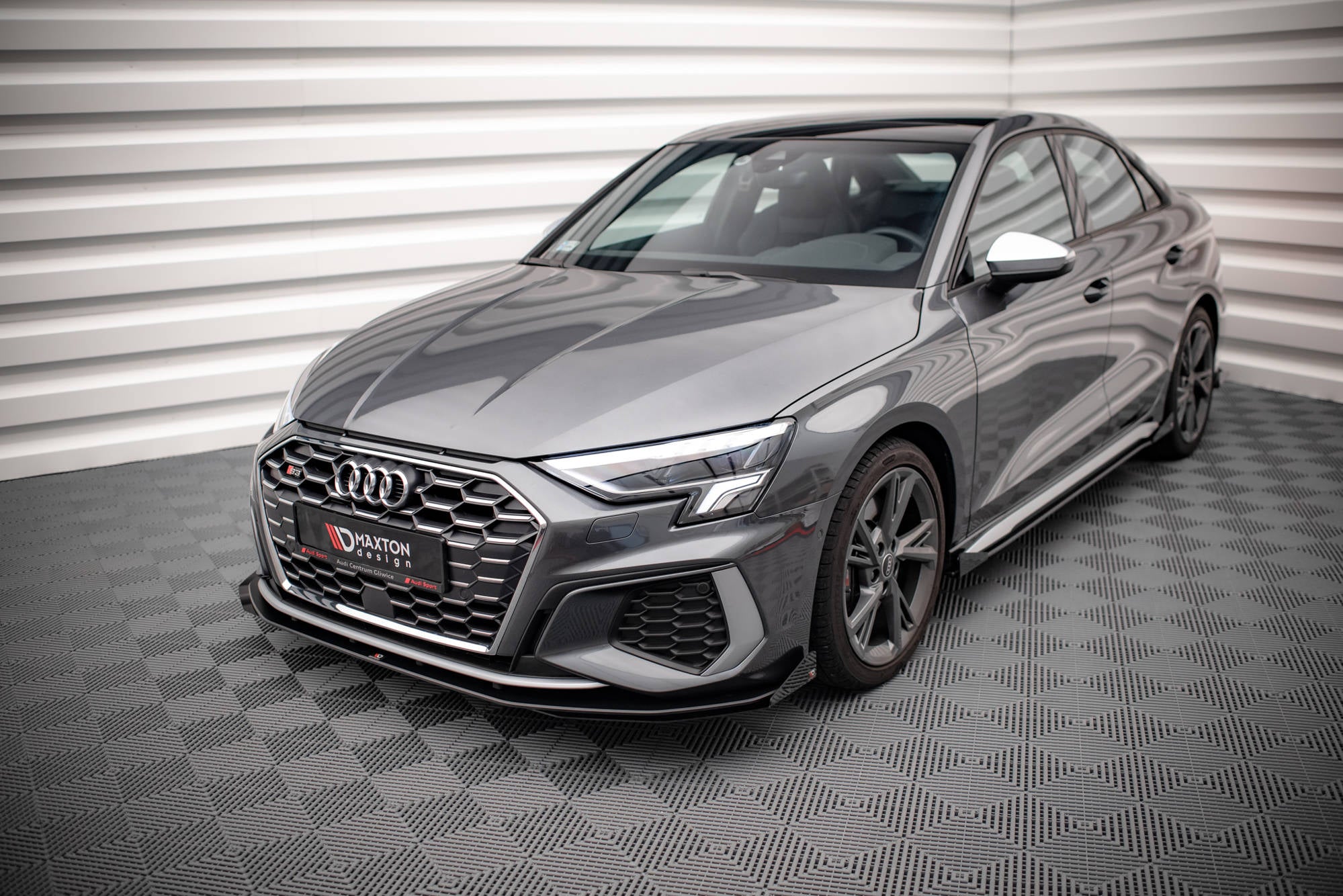 Street Pro Frontspoiler Lippe Flaps + Flaps Audi S3 / A3 S-Line 8Y