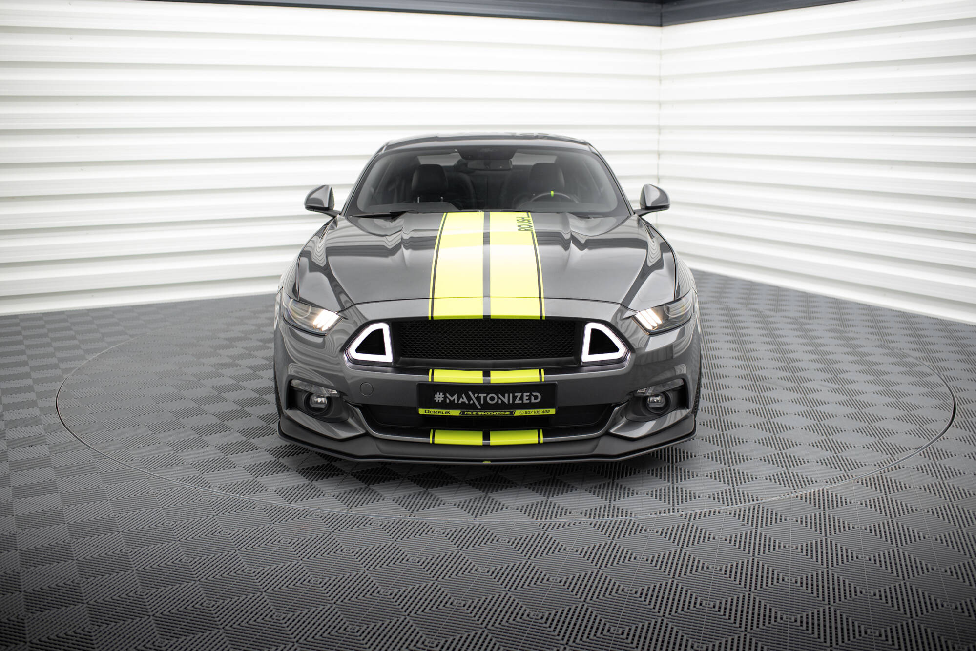 Street Pro Splitter Ford Mustang GT MK6