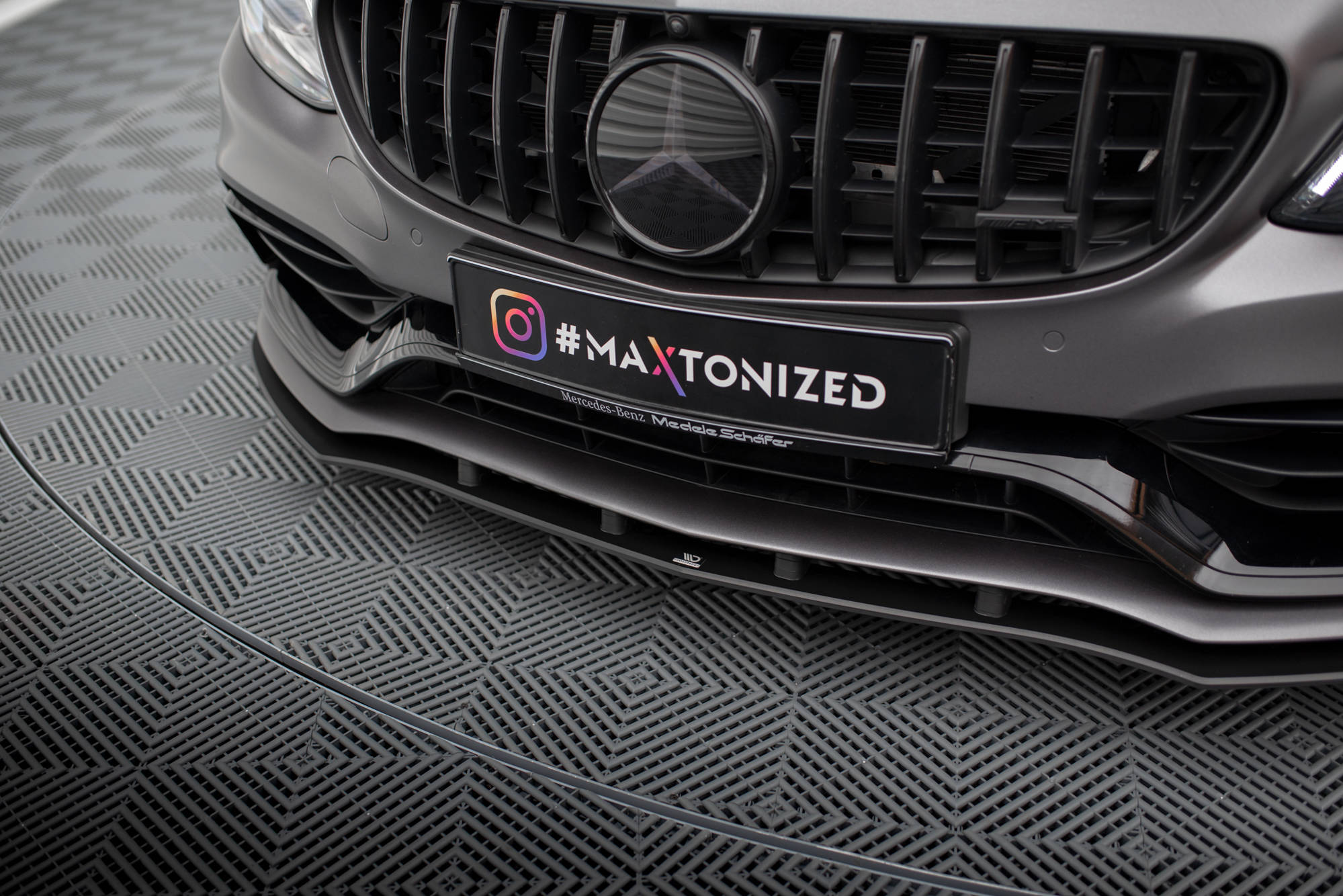Street Pro Splitter Mercedes-AMG C63 Sedan / Estate W205 Facelift