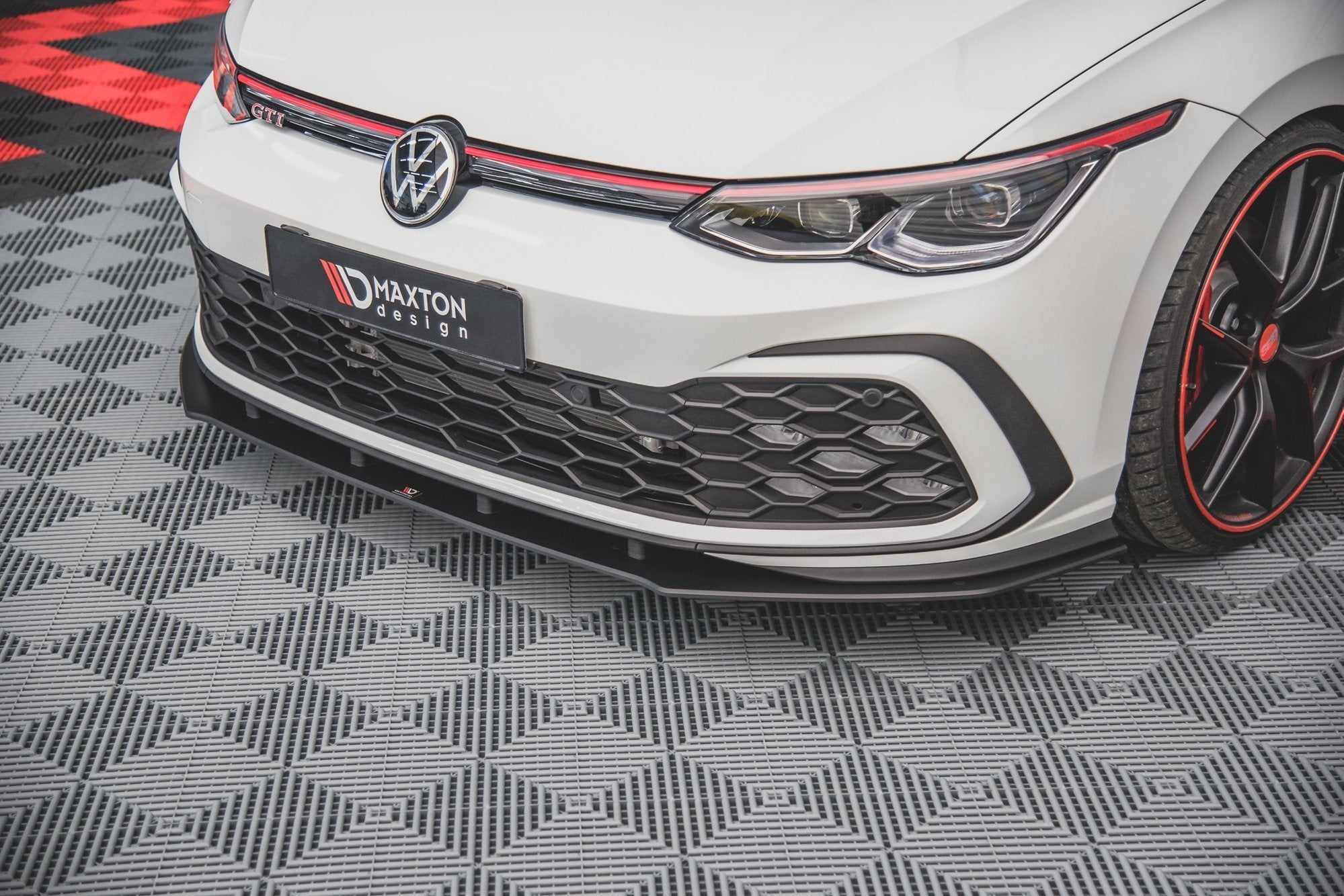 Street Pro Splitter Volkswagen Golf GTI / GTE / GTD / R-Line MK8