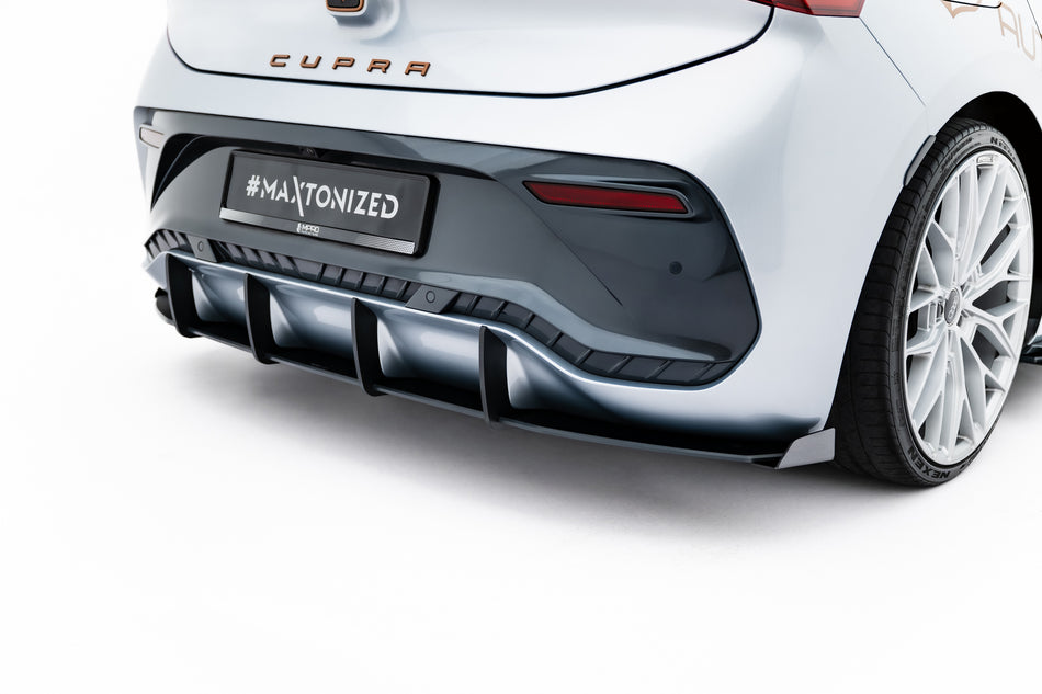 Street Pro Heckdiffusor + Flaps Cupra Born MK1