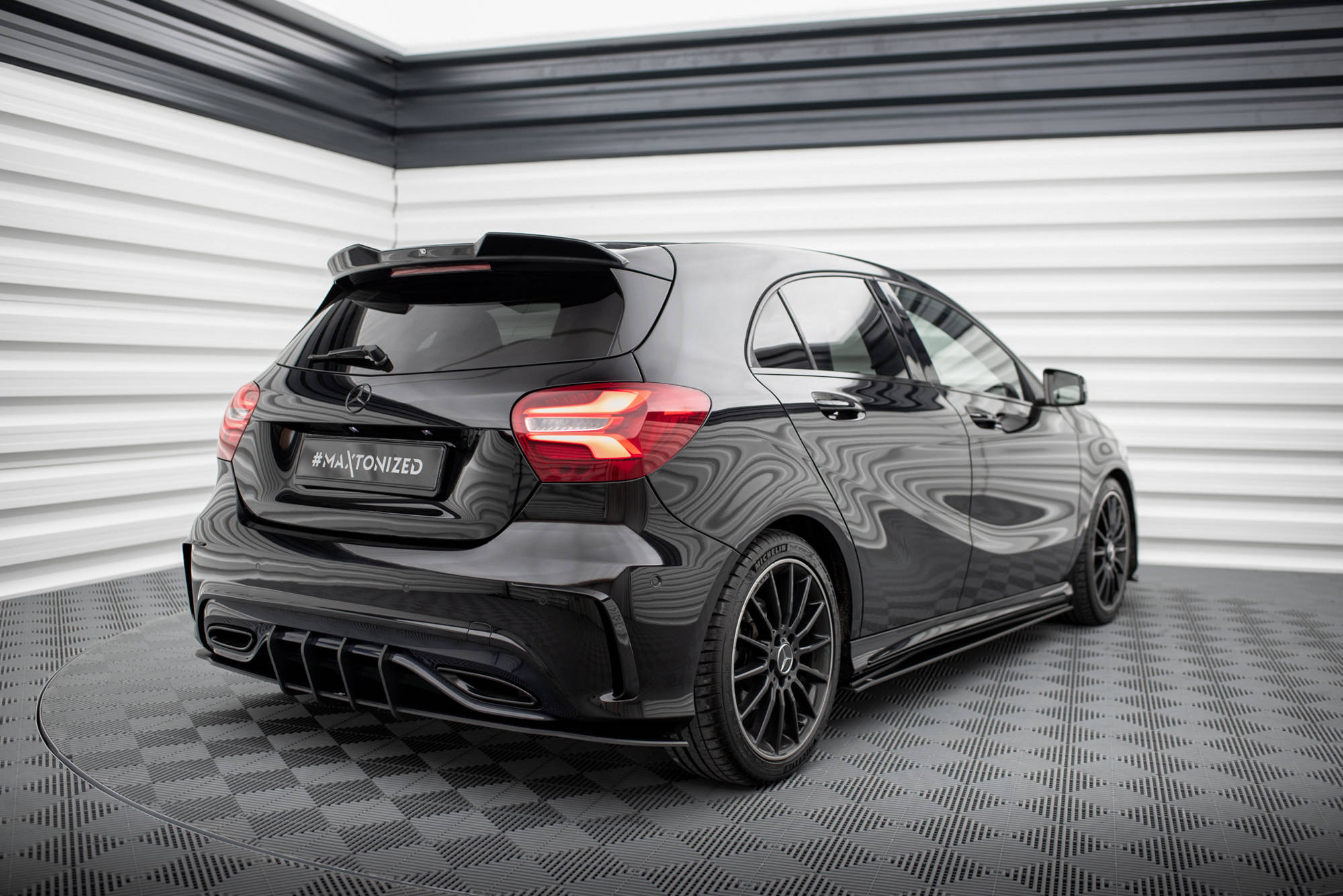Street Pro Heckdiffusor Mercedes-Benz A AMG-Line W176 Facelift