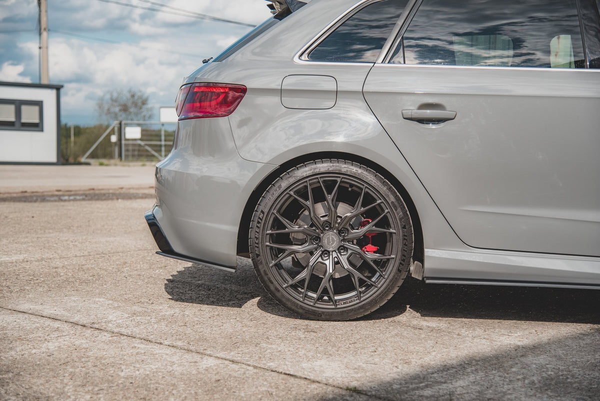 Street Pro Heckdiffusor Seite Audi RS3 8V Sportback