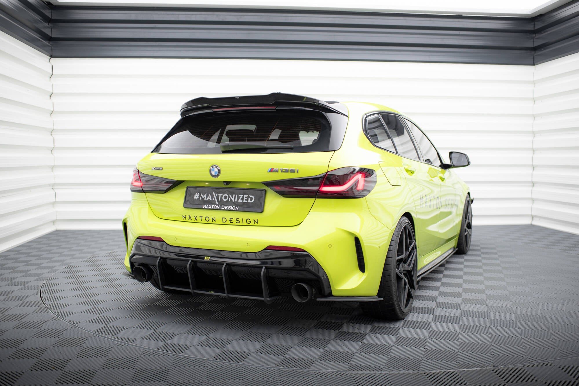 Street Pro Heckdiffusor Seite V.1 BMW 1 F40 M-PACK / M135i