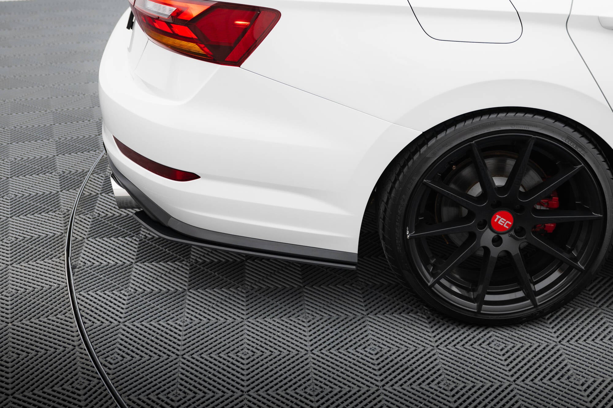 Street Pro Heckdiffusor Seite Volkswagen Jetta GLI MK7