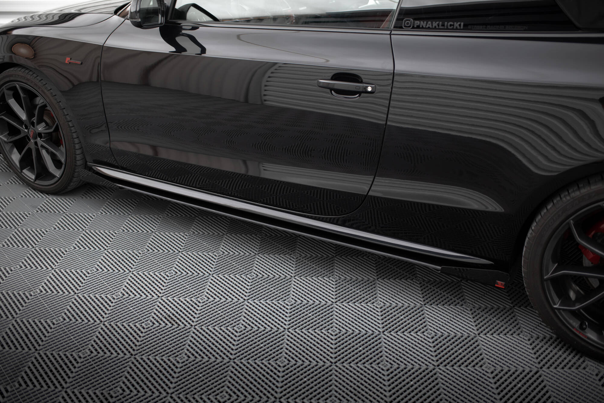 Street Pro Seitenschweller + Flaps Audi A5 / A5 S-Line / S5 Coupe / Cabrio 8T / 8T Facelift