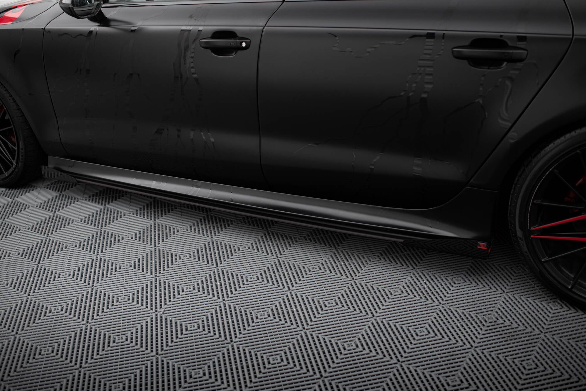 Street Pro Seitenschweller + Flaps Audi A7 RS7 Look C7