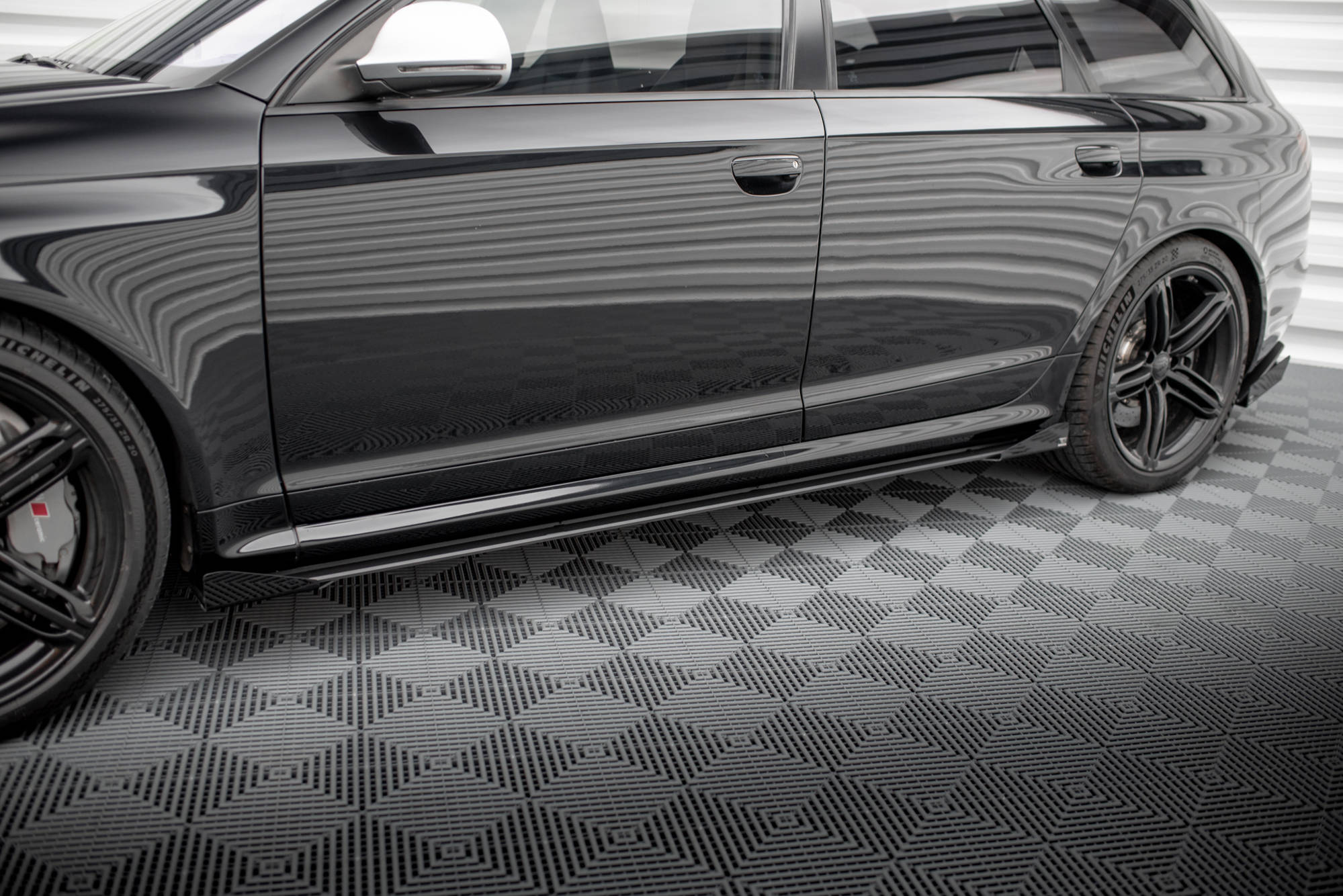 Street Pro Seitenschweller + Flaps Audi RS6 Avant C6
