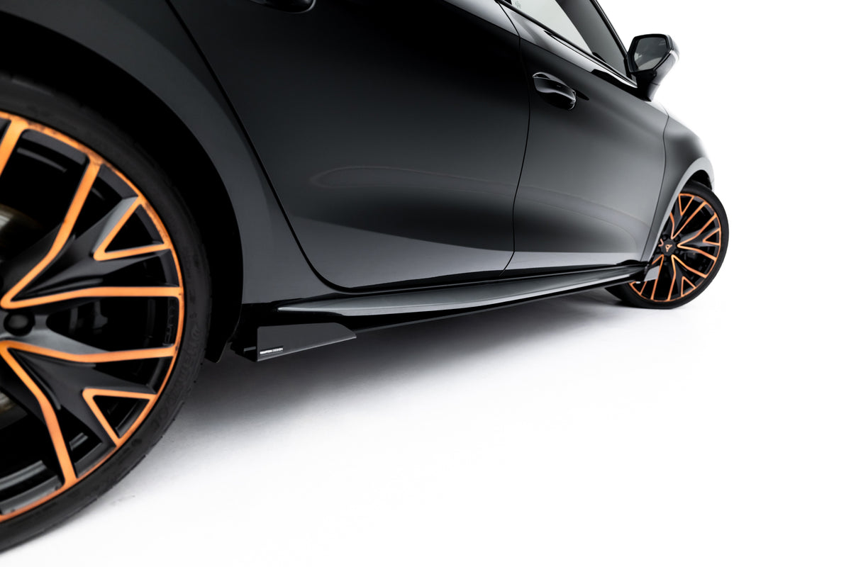 Street Pro Seitenschweller + Flaps Cupra Leon ST / Hatchback Aero MK1 / MK1 Facelift
