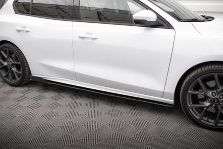Street Pro Seitenschweller + Flaps Ford Focus ST / ST-Line MK4
