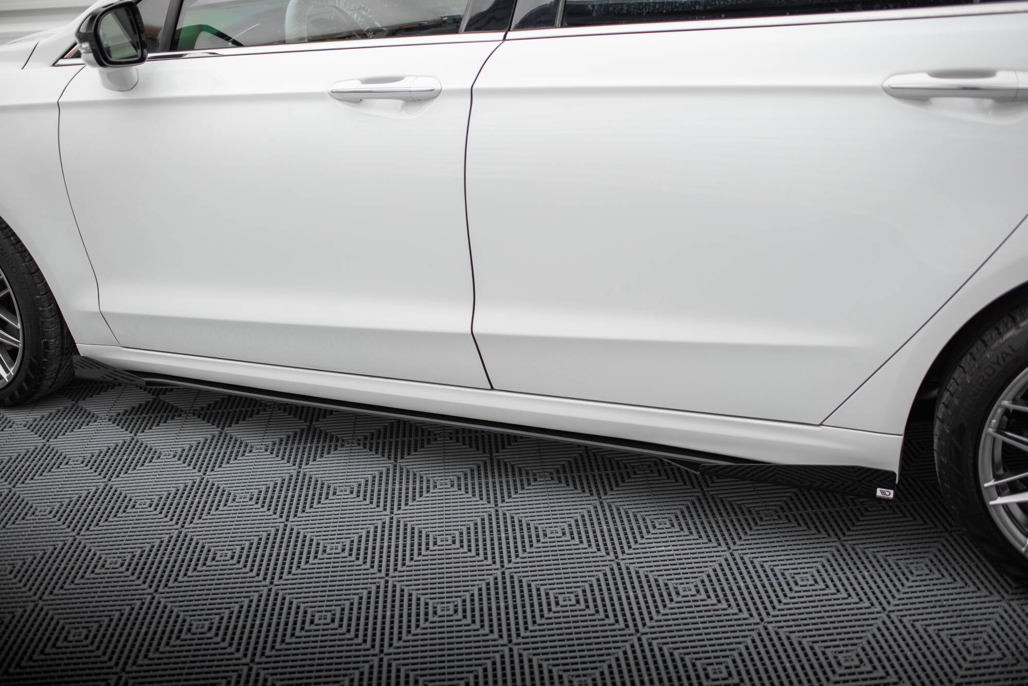 Street Pro Seitenschweller + Flaps Ford Mondeo Sport MK5 Facelift / Fusion Sport MK2 Facelift