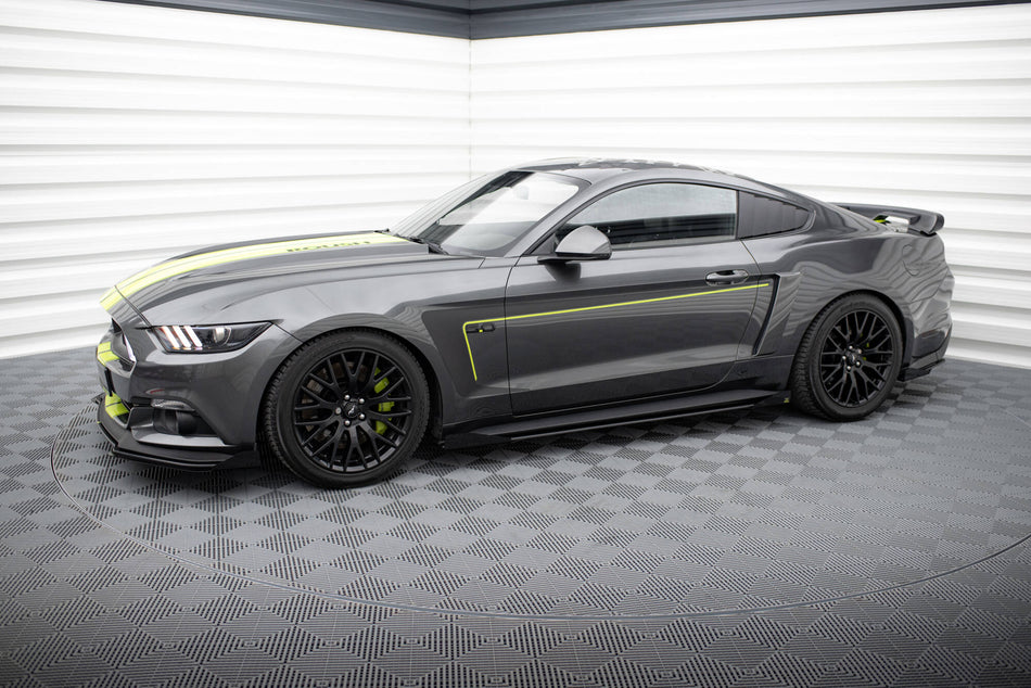 Street Pro Seitenschweller + Flaps Ford Mustang GT MK6