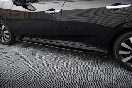 Street Pro Seitenschweller + Flaps Honda Civic MK10
