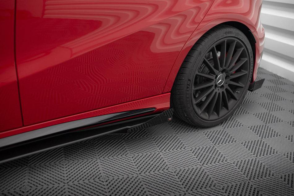 Street Pro Seitenschweller + Flaps Mercedes-Benz A 45 AMG W176 Facelift