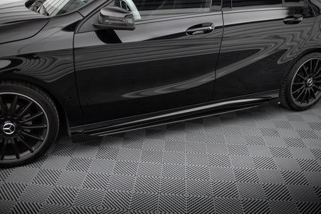 Street Pro Seitenschweller + Flaps Mercedes-Benz A AMG-Line W176 Facelift