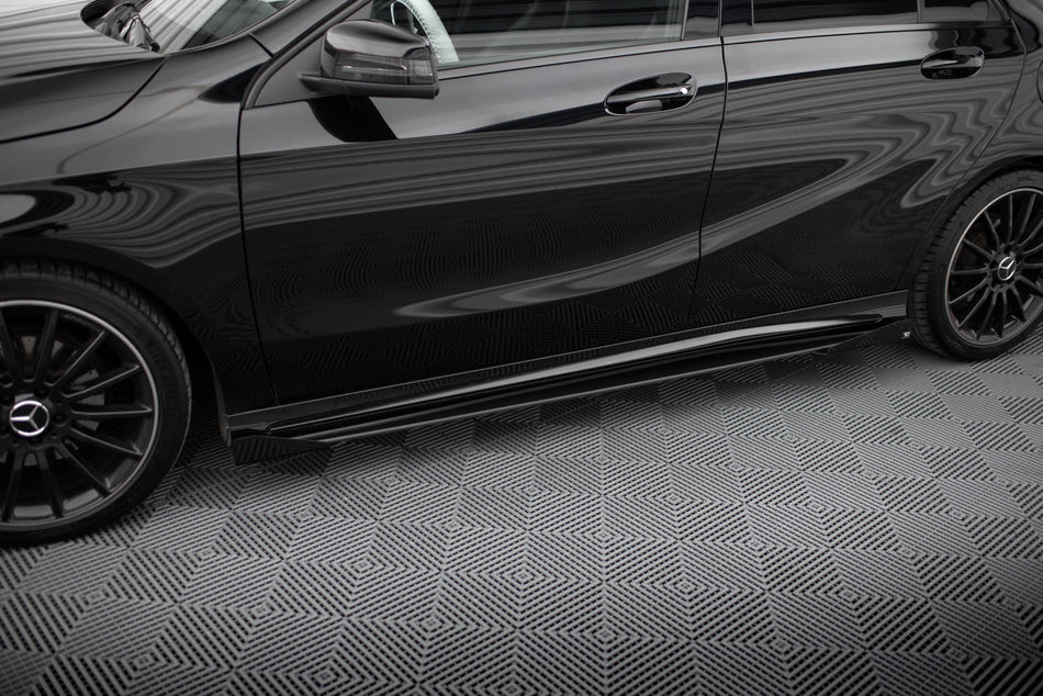 Street Pro Seitenschweller + Flaps Mercedes-Benz A AMG-Line W176 Facelift
