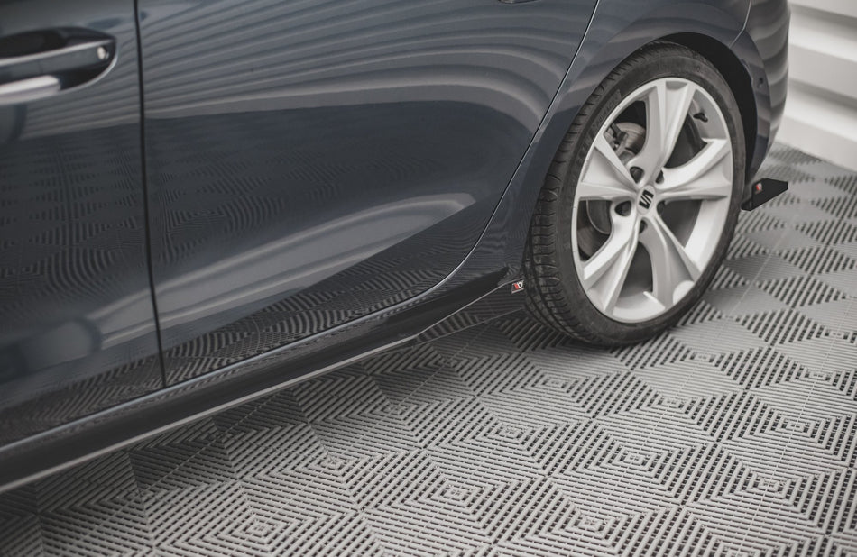 Street Pro Seitenschweller + Flaps Seat Leon FR MK4