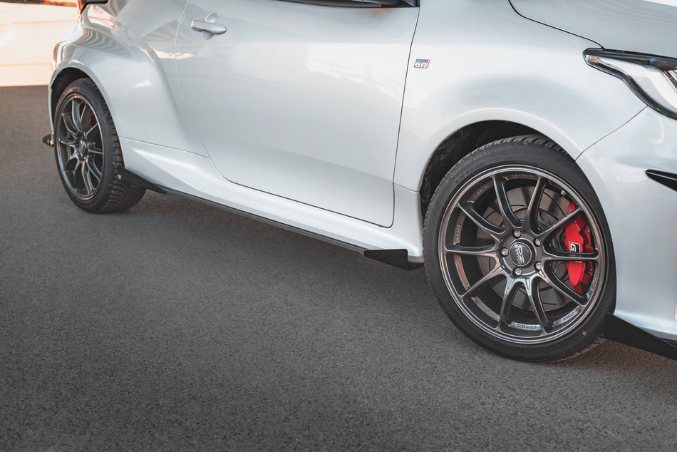 Street Pro Seitenschweller + Flaps Toyota GR Yaris MK4