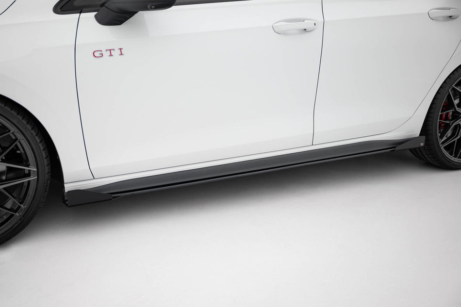 Street Pro Seitenschweller + Flaps Volkswagen Golf GTI / GTE / GTI Clubsport / R-Line MK8