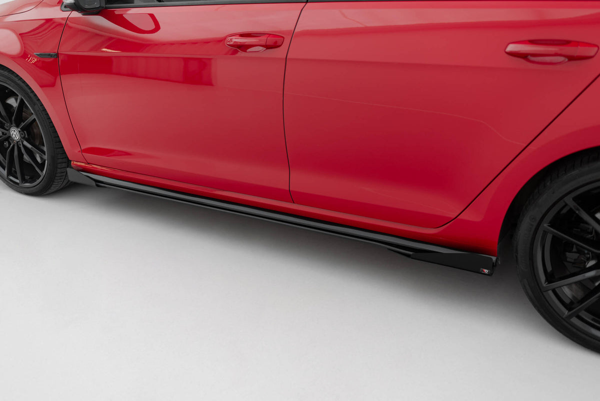 Street Pro Seitenschweller + Flaps Volkswagen Golf R / R-Line MK7 Facelift