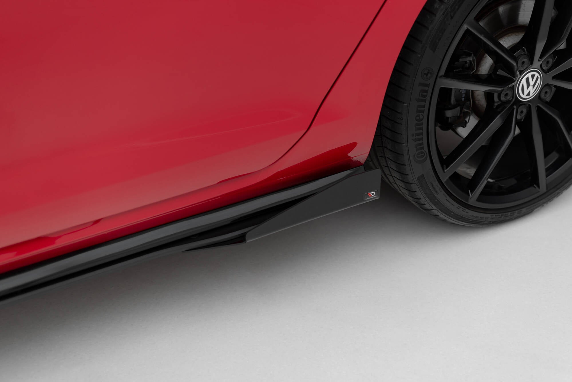 Street Pro Seitenschweller + Flaps Volkswagen Golf R / R-Line MK7 Facelift