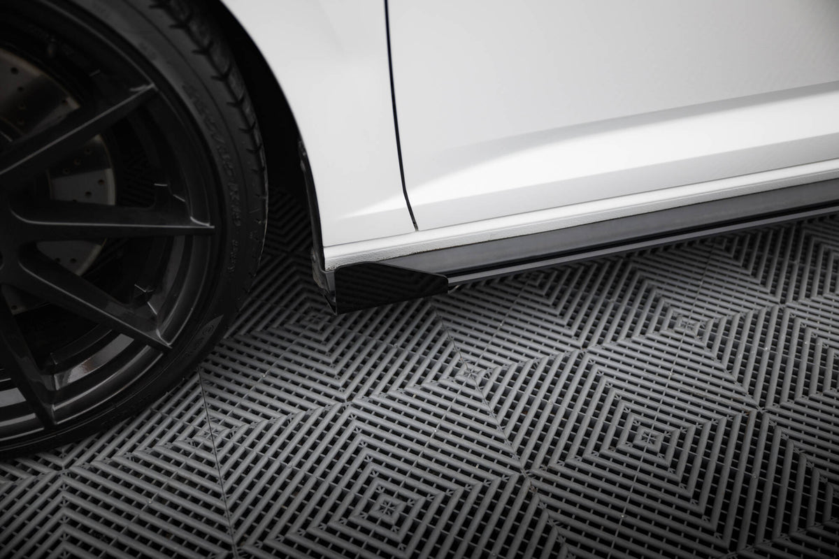Street Pro Seitenschweller + Flaps Volkswagen Jetta GLI MK7