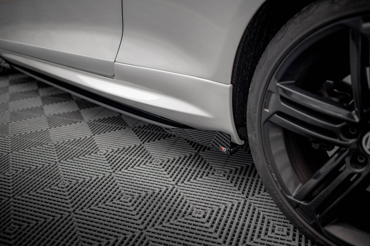 Street Pro Seitenschweller + Flaps Volkswagen Scirocco R MK3 / MK3 Facelift