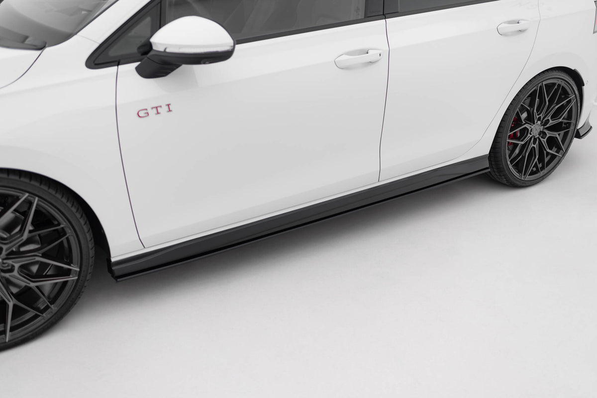 Street Pro Seitenschweller V.2 Volkswagen Golf GTI / GTE / GTI Clubsport / R-Line MK8